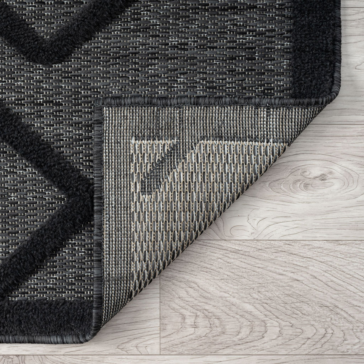 Calm 416 Charcoal Geometric Rug