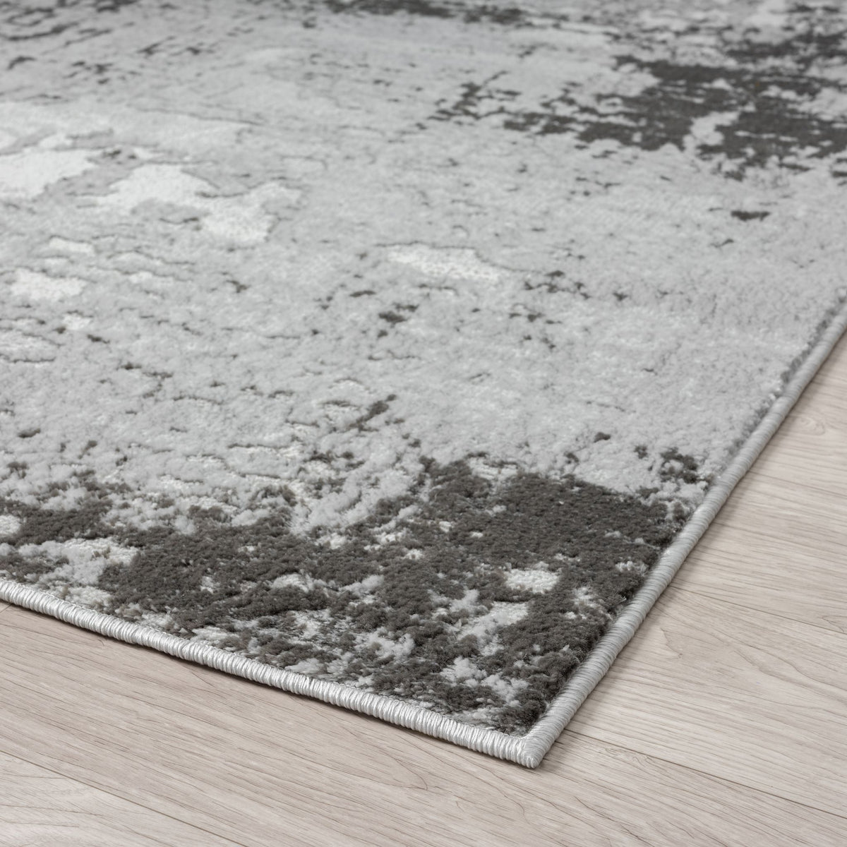 Amber 181 Silver Abstract, Geometric Rug