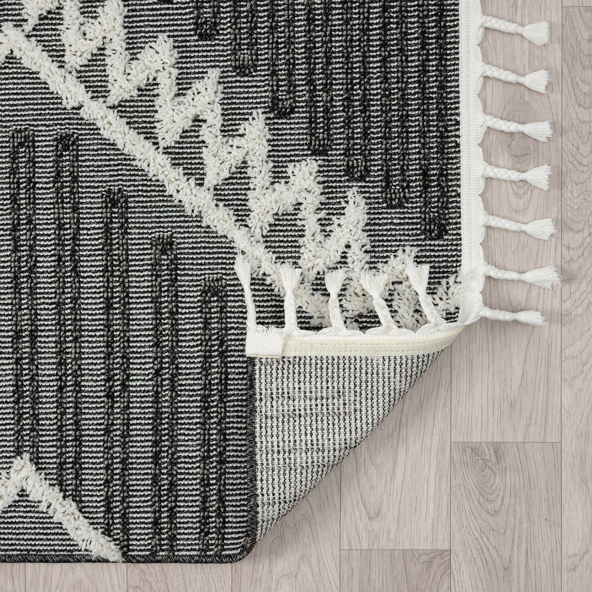 Cottage 544 Ash Geometric Rug