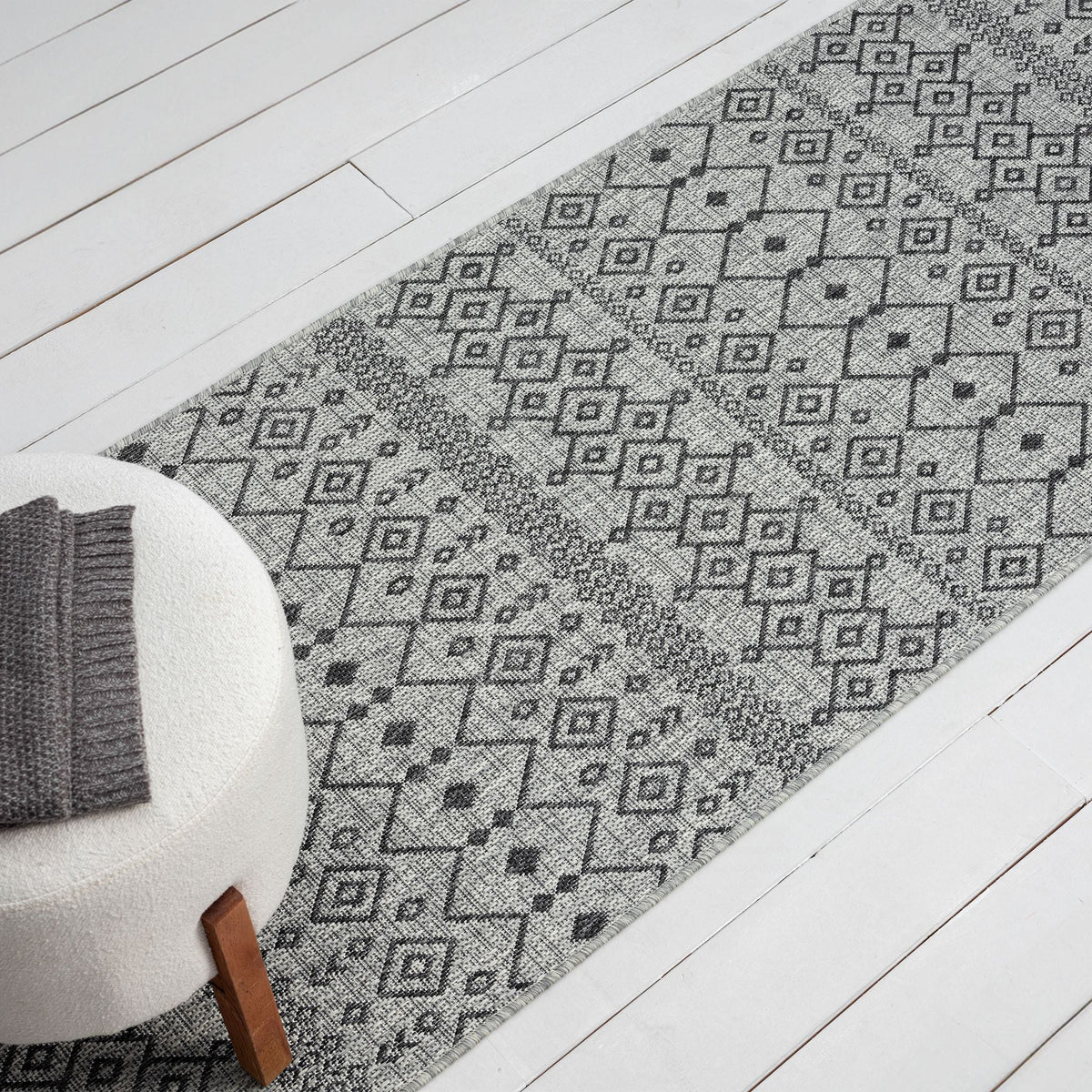 Alfresco 423 Lava Indoor Outdoor Indoor/Outdoor, Flatweave Hallway Runner
