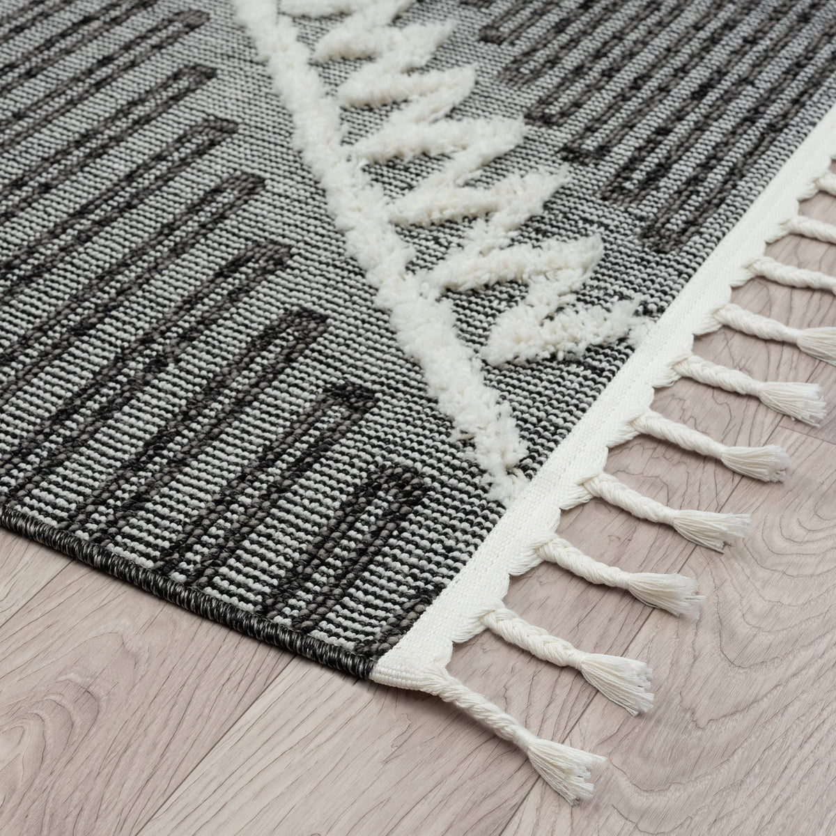 Cottage 544 Ash Geometric Rug