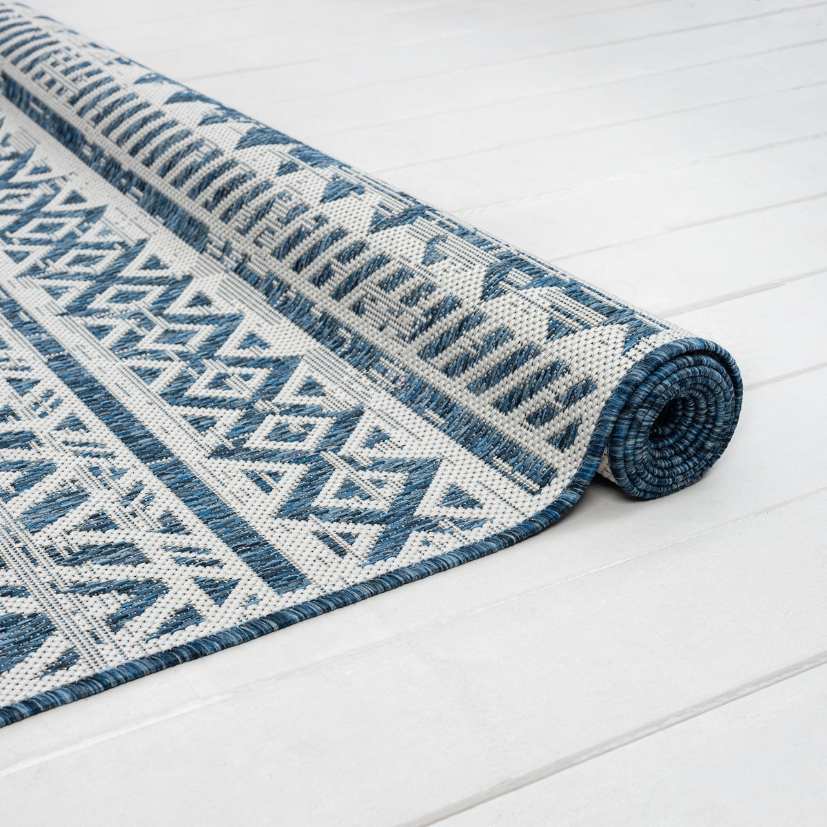 Patio 453 Frost Indoor Outdoor Indoor/Outdoor, Flatweave Hallway Runner
