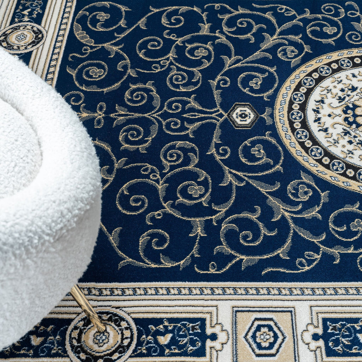 Estate 511 Navy Traditional, Classic Rug