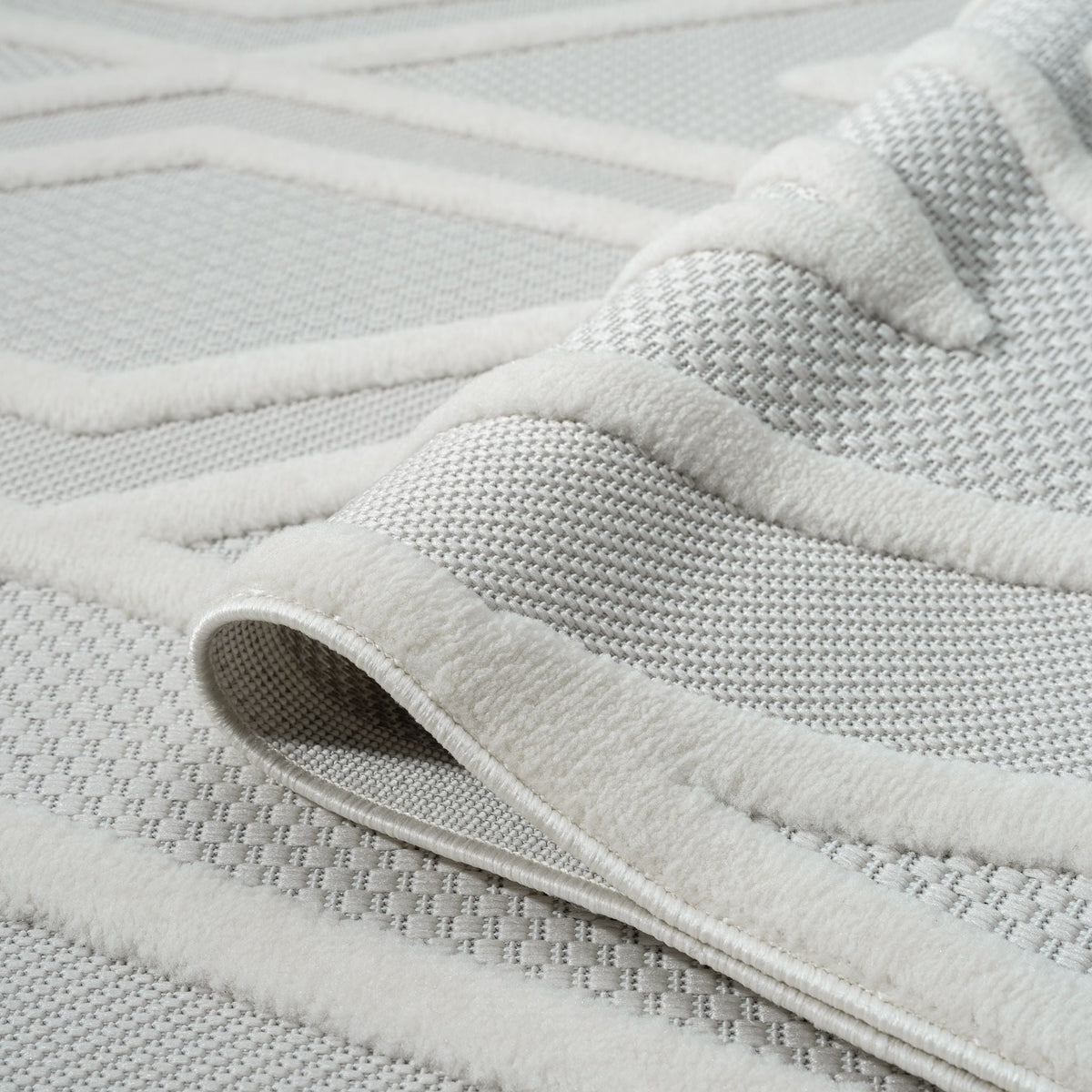 Calm 418 Frost Geometric Rug