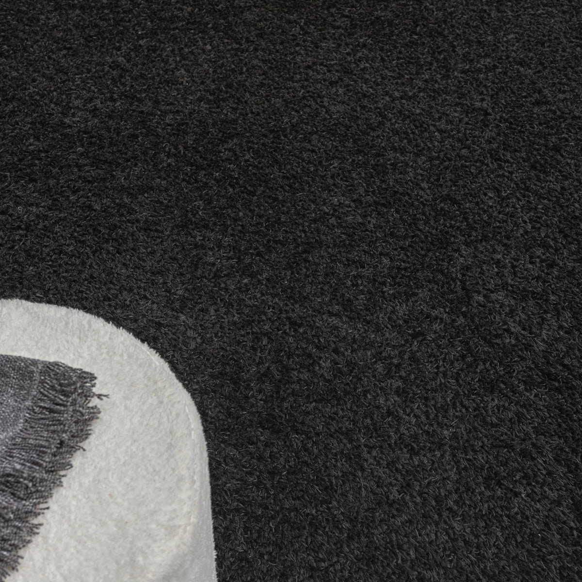 Fleecy 397 Ebony Shaggy Rug