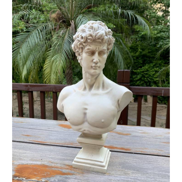 Angelo Bust Statue 26x43cm