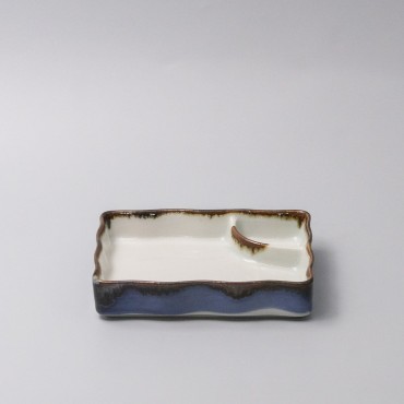 Sushi Plate Inbuilt Sauce Dish 15cm Tenmokku Edge Design